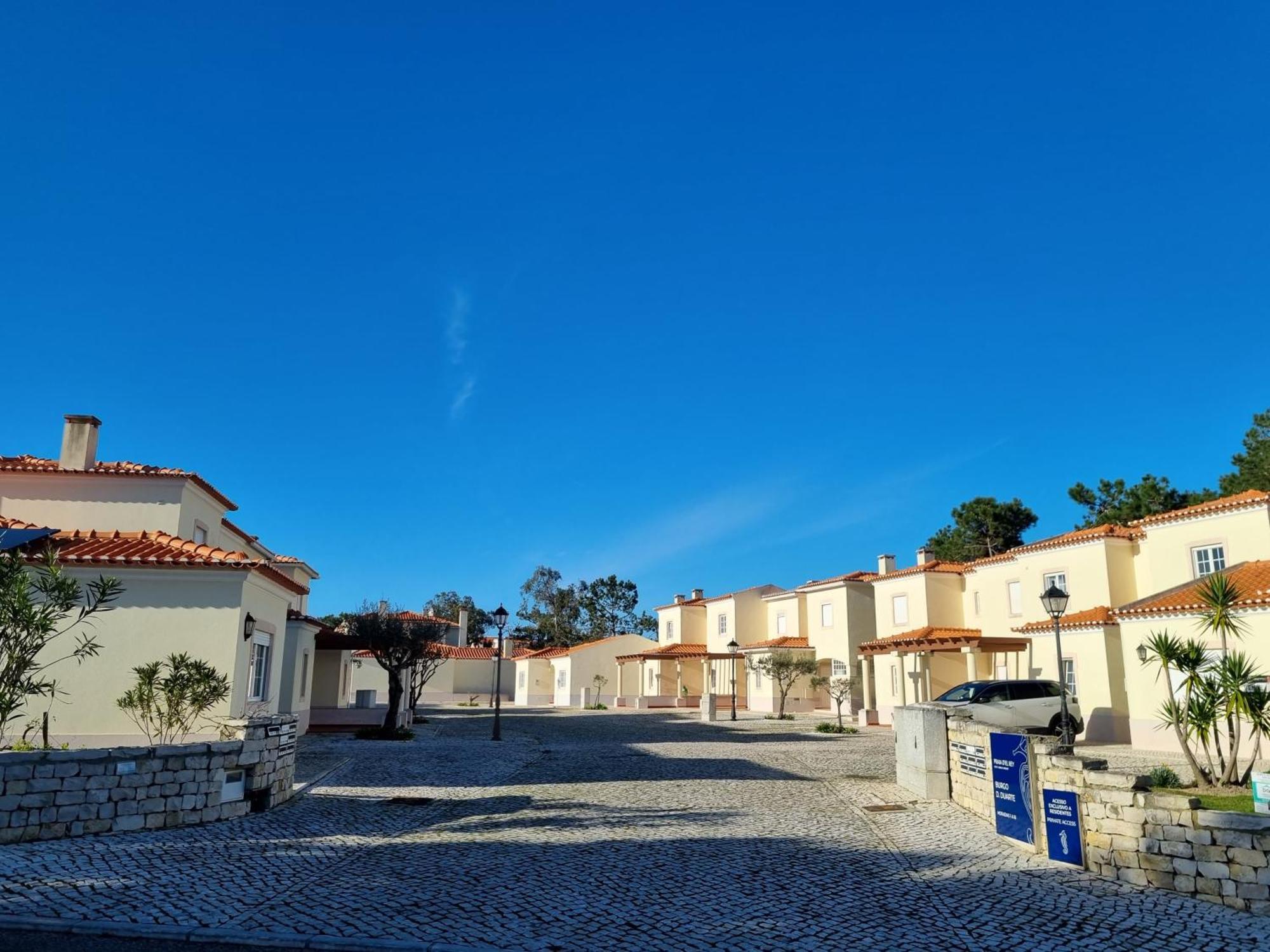 Praia D'El Rey - Townhouse Dom Duarte Amoreira  外观 照片